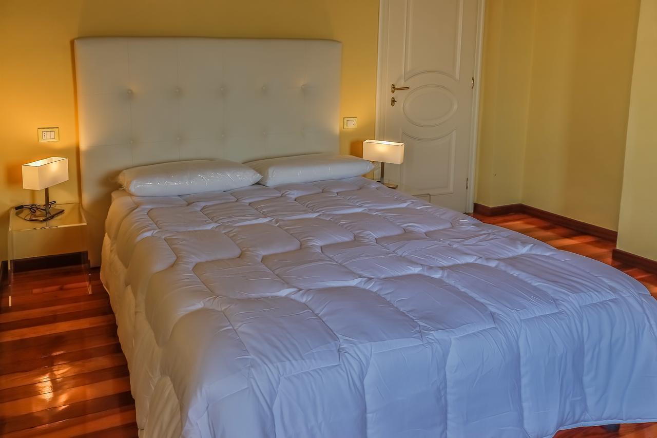 La Villa Di Elena Verbania Bagian luar foto