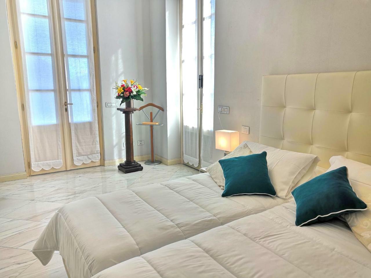 La Villa Di Elena Verbania Bagian luar foto